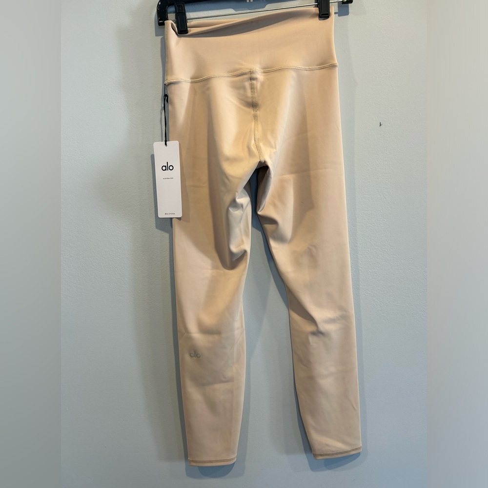 Alo Airlift High Waist 7/8 NWT- macadamia
